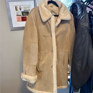 Vintage Women’s Leather Coat